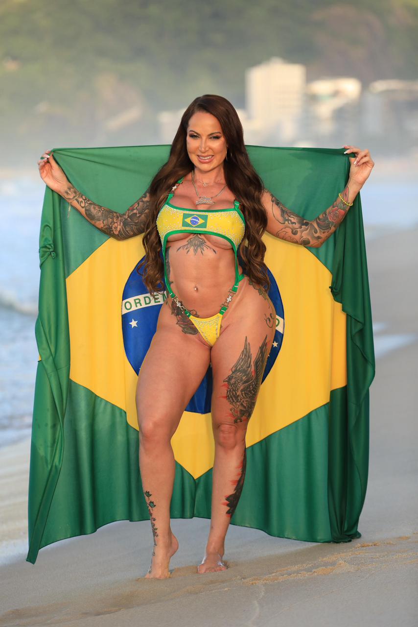 Modelo em ensaio de estúdio que passou pela Enigma